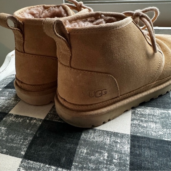 Ugh boots - Picture 2 of 3
